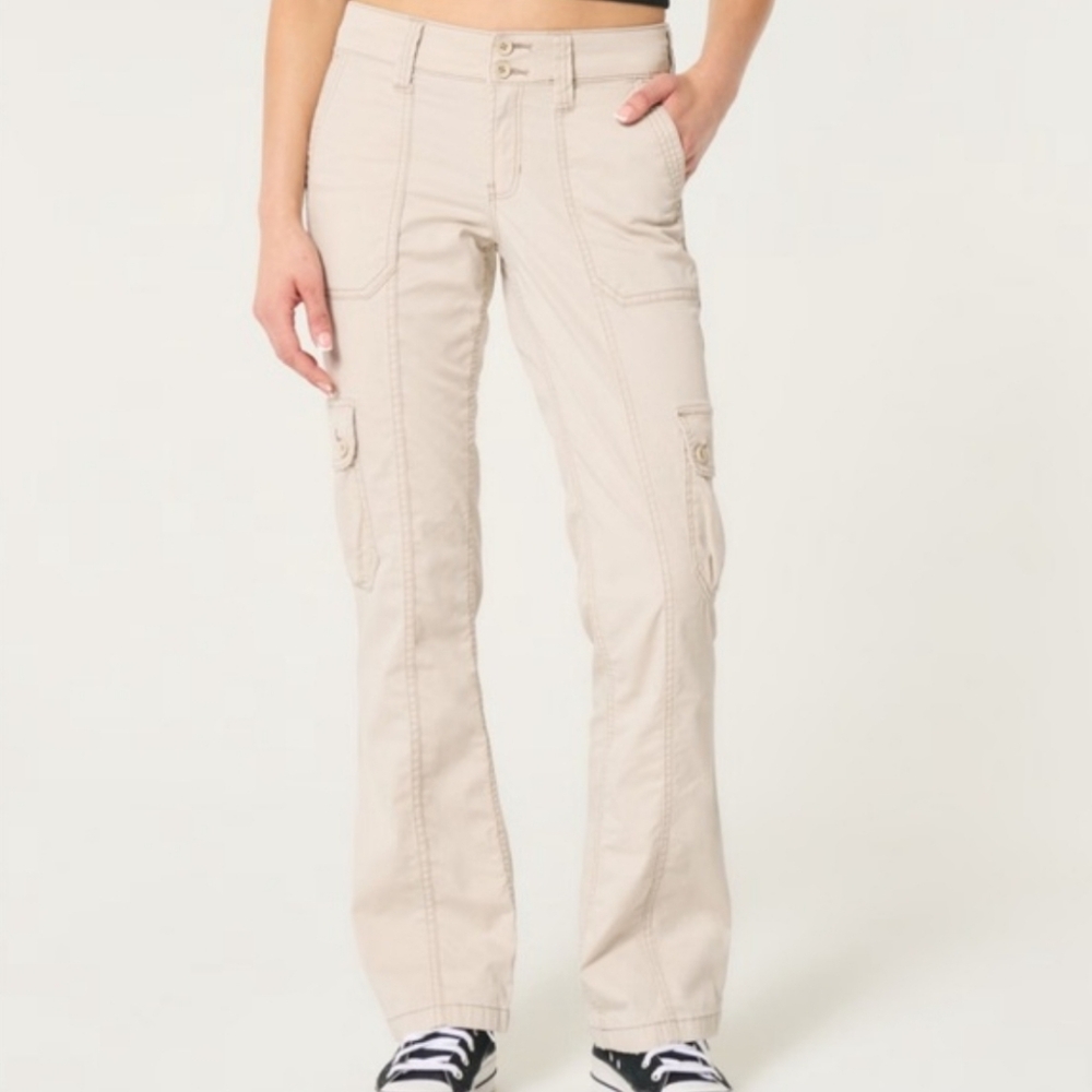 Hollister NWT Relaxed Boot Mid Rise Light Tan Pants Size 2L